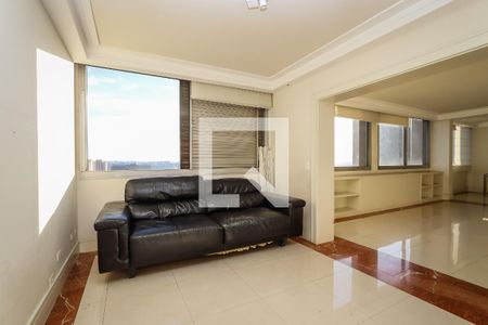 Sala da TV de apartamento à venda com 3 quartos, 200m² em Vila Suzana, São Paulo