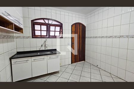 Cozinha de casa à venda com 2 quartos, 100m² em Jardim Santa Cruz, São Paulo