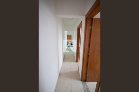 Corredor de apartamento para alugar com 2 quartos, 64m² em Guilhermina, Praia Grande