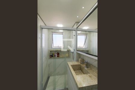 Banheiro da Suíte de apartamento à venda com 3 quartos, 100m² em Jardim Barbosa, Guarulhos