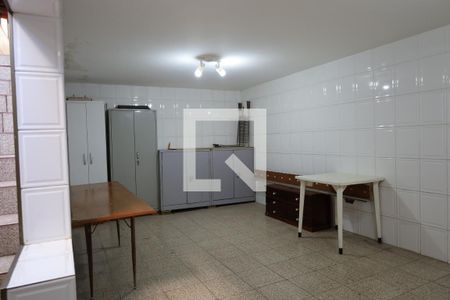 Área de Serviço de casa para alugar com 3 quartos, 250m² em Vila Sao Pedro, São Paulo