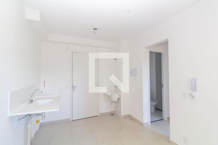 Sala/Cozinha de apartamento para alugar com 2 quartos, 32m² em Colônia (zona Leste), São Paulo