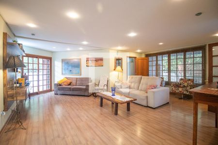 Sala de casa à venda com 3 quartos, 250m² em Aberta dos Morros, Porto Alegre