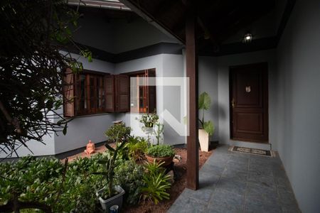 Entrada de casa à venda com 3 quartos, 250m² em Aberta dos Morros, Porto Alegre