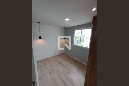 Quarto 2 de apartamento para alugar com 2 quartos, 39m² em Jardim Albertina, Guarulhos