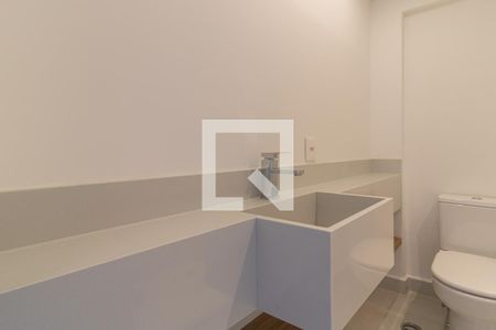 Banheiro de kitnet/studio para alugar com 1 quarto, 19m² em Indianópolis, São Paulo