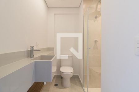 Banheiro de kitnet/studio para alugar com 1 quarto, 19m² em Indianópolis, São Paulo