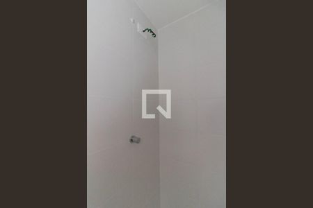Banheiro de apartamento para alugar com 2 quartos, 32m² em Parque Novo Mundo, Guarulhos