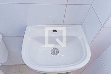 Lavabo de casa para alugar com 2 quartos, 64m² em Vila Pereira Cerca, São Paulo