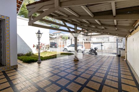 Garagem de casa à venda com 2 quartos, 197m² em Vila Brasilina, São Paulo
