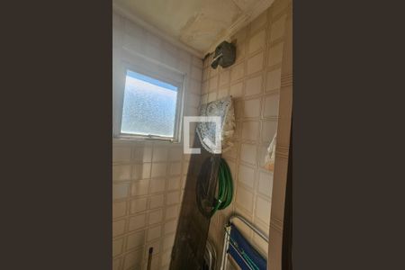 Área de serviço de apartamento para alugar com 2 quartos, 130m² em Jardim Las Palmas, Guarujá