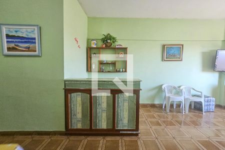 Sala de apartamento para alugar com 2 quartos, 130m² em Jardim Las Palmas, Guarujá