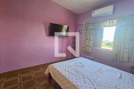 Suíte de apartamento para alugar com 2 quartos, 130m² em Jardim Las Palmas, Guarujá