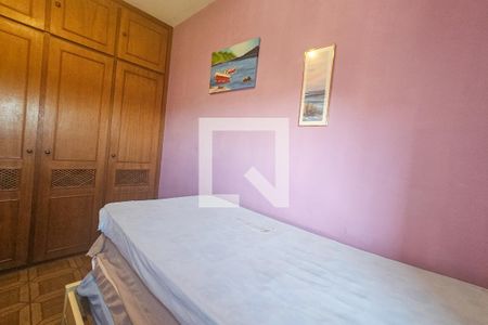 Quarto de apartamento para alugar com 2 quartos, 130m² em Jardim Las Palmas, Guarujá