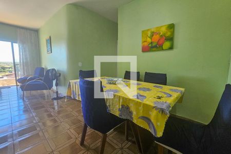 Sala de apartamento para alugar com 2 quartos, 130m² em Jardim Las Palmas, Guarujá