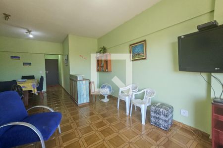 Sala de apartamento para alugar com 2 quartos, 130m² em Jardim Las Palmas, Guarujá