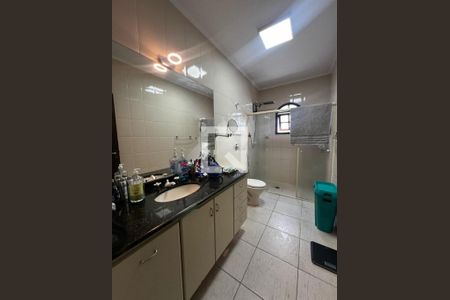 Casa à venda com 4 quartos, 240m² em Cambuci, São Paulo