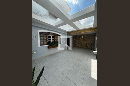 Casa à venda com 4 quartos, 240m² em Cambuci, São Paulo