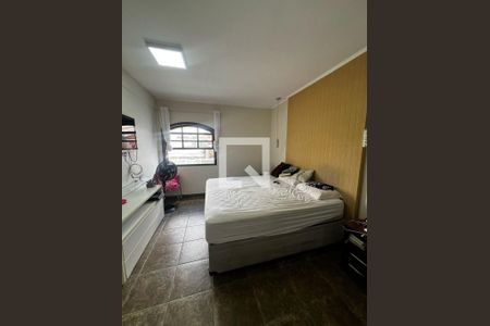 Casa à venda com 4 quartos, 240m² em Cambuci, São Paulo