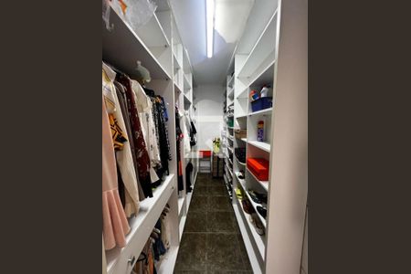 Casa à venda com 4 quartos, 240m² em Cambuci, São Paulo