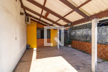 Garagem de casa à venda com 3 quartos, 100m² em Hípica, Porto Alegre