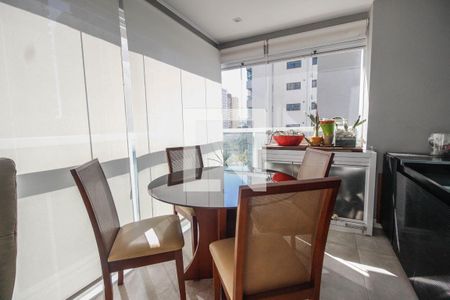 Varanda  de apartamento à venda com 2 quartos, 71m² em Santa Teresinha, São Paulo