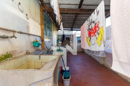 Casa 1 - Área de Serviço de casa à venda com 5 quartos, 235m² em Vila Ré, São Paulo