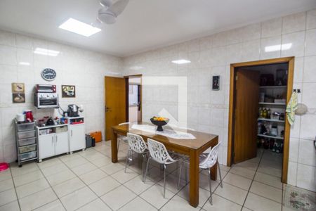 Cozinha de casa de condomínio à venda com 5 quartos, 420m² em Alphaville, Santana de Parnaíba