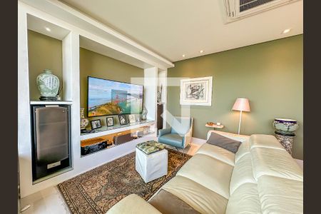 Sala de TV de apartamento à venda com 3 quartos, 150m² em Flamengo, Rio de Janeiro