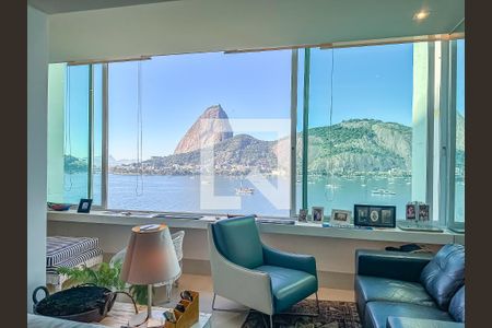 Sala de Estar de apartamento à venda com 3 quartos, 150m² em Flamengo, Rio de Janeiro