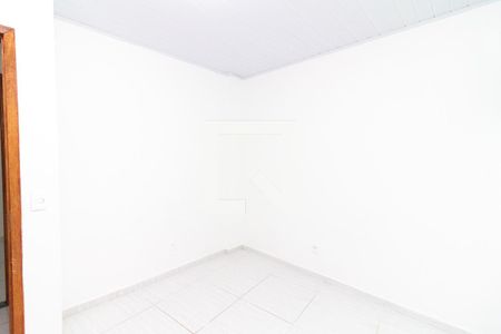 Quarto 2 de casa para alugar com 2 quartos, 52m² em Vila Valqueire, Rio de Janeiro