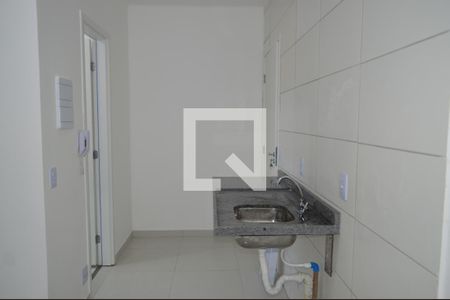 Cozinha de kitnet/studio para alugar com 1 quarto, 43m² em Liberdade, São Paulo