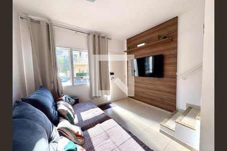 Sala de casa de condomínio à venda com 2 quartos, 74m² em Vila Maringa, Jundiaí