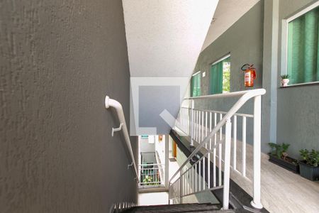 Escada / Entrada de apartamento à venda com 2 quartos, 37m² em Jardim Pedro José Nunes, São Paulo