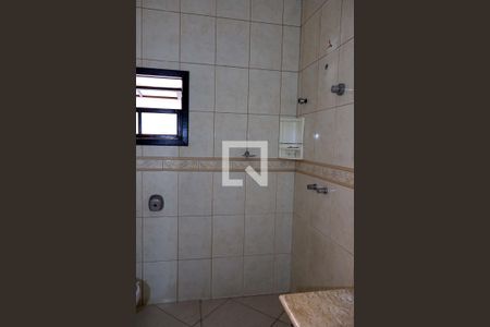 Banheiro da Suíte 2 de casa à venda com 3 quartos, 180m² em Santa Maria, Osasco