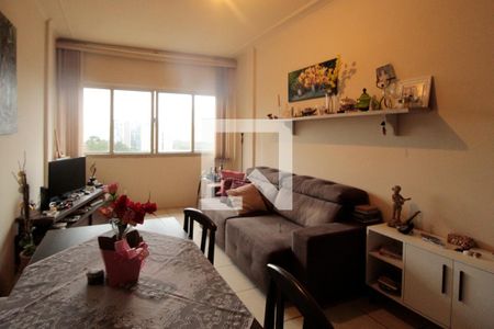 Sala de apartamento à venda com 3 quartos, 83m² em Petrópolis, Porto Alegre