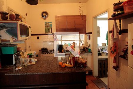 Cozinha de apartamento à venda com 3 quartos, 83m² em Petrópolis, Porto Alegre