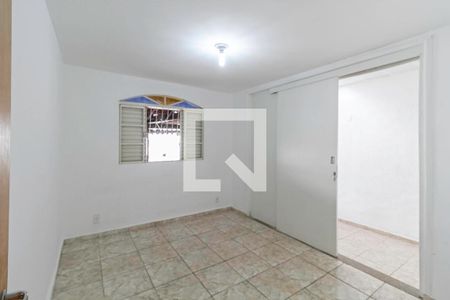 Quarto 2 de casa à venda com 3 quartos, 155m² em Serrano, Belo Horizonte
