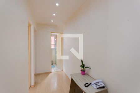 Corredor de apartamento à venda com 2 quartos, 49m² em Parque das Nações, Santo André