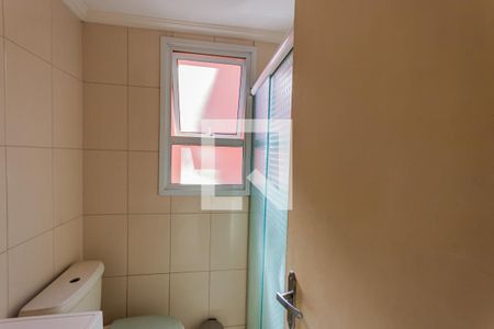 Banheiro de apartamento à venda com 2 quartos, 49m² em Parque das Nações, Santo André