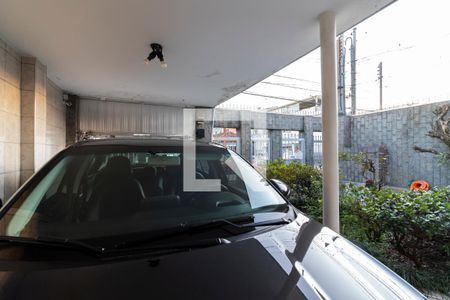 Garagem de casa à venda com 3 quartos, 299m² em Parque Peruche, São Paulo