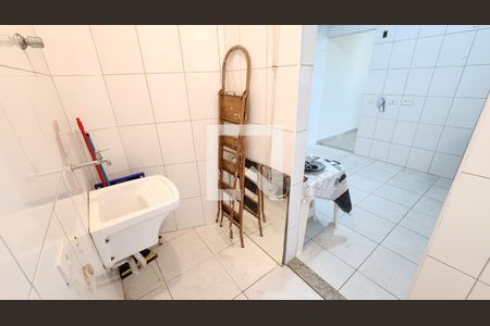 Área de Serviço de casa para alugar com 3 quartos, 100m² em Estuário, Santos