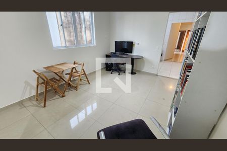 Sala de casa para alugar com 3 quartos, 96m² em Estuário, Santos