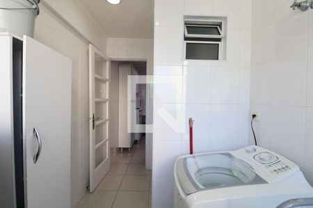 Área de Serviço de apartamento para alugar com 2 quartos, 90m² em Vila Alzira, Guarujá