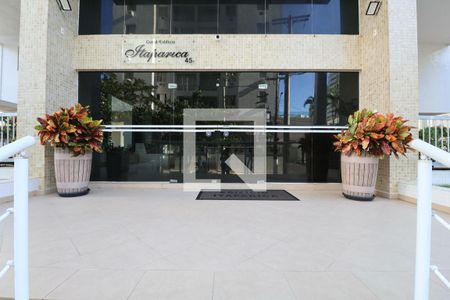 Fachada de apartamento para alugar com 2 quartos, 90m² em Vila Alzira, Guarujá