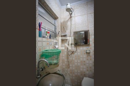 Banheiro de Serviço de casa à venda com 2 quartos, 110m² em Centro, Diadema