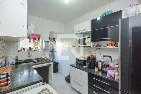 Cozinha de apartamento para alugar com 2 quartos, 68m² em Jardim Regis, São Paulo
