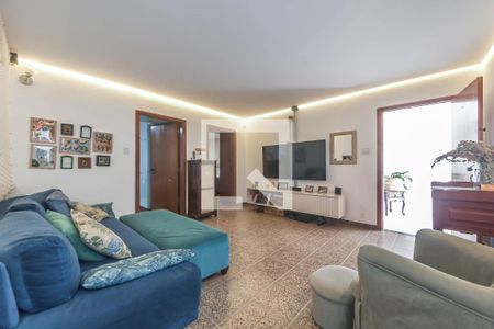Sala de casa à venda com 3 quartos, 190m² em Vila Gumercindo, São Paulo