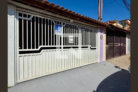 Fachada de casa à venda com 3 quartos, 120m² em Parque Renato Maia, Guarulhos