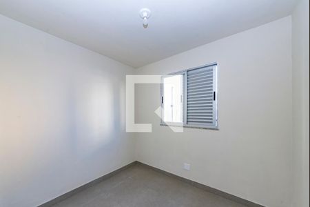 Quarto 2 de apartamento para alugar com 2 quartos, 58m² em Estoril, Belo Horizonte